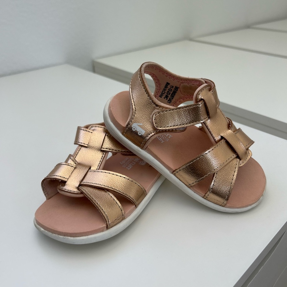 ✨ See Kai Run Shayna Sandals – Rose Gold (GUC) ✨ water friendly!